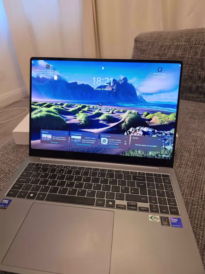 Samsung Galaxy Book6 Pro 16-inch laptop with Intel Core Ultra 7 processor, open display showing thin bezel around screen