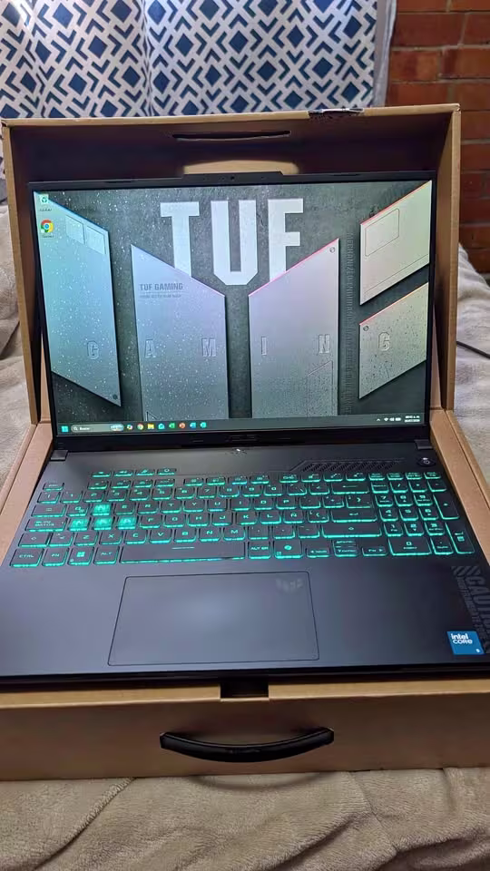 Close view of the ASUS TUF F16 display and slim bezel, showcasing the high screen-to-body ratio